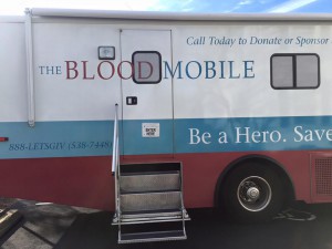 12342851_871023219678188_463541459715850485_n